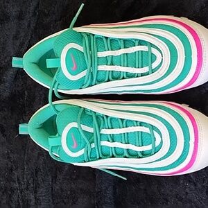 Nike Turquoise and Pink Athletic Sneakers